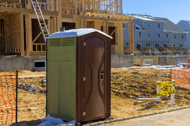 Best Porta potty delivery and setup  in Utica, IN